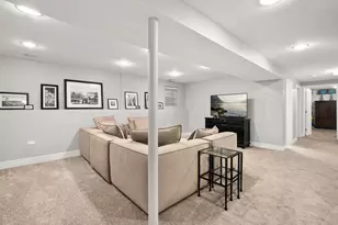 3940 N Christiana Ave, Chicago, IL 60618 - Photo 31