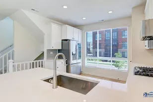 2326 Venture Dr, Schaumburg, IL 60173 - Photo 9