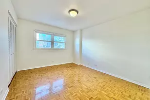 5200 Galitz St, Skokie, IL 60077 - Photo 17