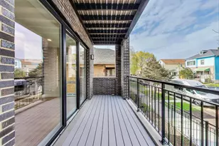 3339 N Ridgeway Ave, Chicago, IL 60618 - Photo 19