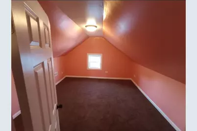 8602 S Houston Avenue, Chicago, IL 60617 - Photo 7