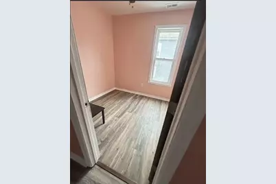 8602 S Houston Avenue, Chicago, IL 60617 - Photo 9