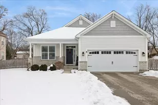 5 Lake Vista Ct, Lake Villa, IL 60046 - Photo 1
