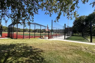 2150 W Foster Ave, Chicago, IL 60625 - Photo 31