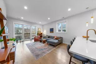 2150 W Foster Ave, Chicago, IL 60625 - Photo 7