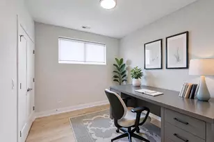 3339 N Ridgeway Ave, Chicago, IL 60618 - Photo 21