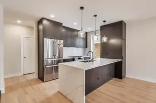 3339 N Ridgeway Ave, Chicago, IL 60618 - Photo 7