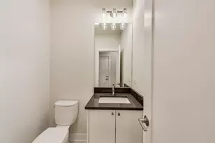 3339 N Ridgeway Ave, Chicago, IL 60618 - Photo 9