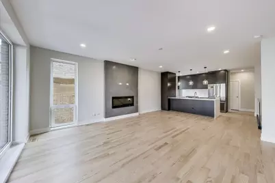 3339 N Ridgeway Avenue #1N, Chicago, IL 60618 - Photo 3