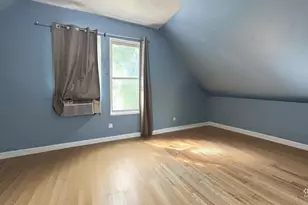 1041 N Ridgeway Ave, Chicago, IL 60651 - Photo 19