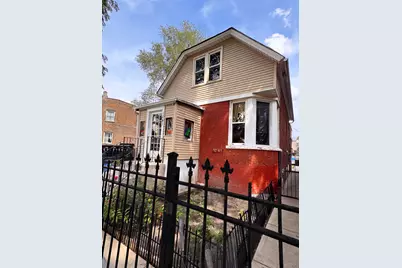 1041 N Ridgeway Avenue, Chicago, IL 60651 - Photo 1