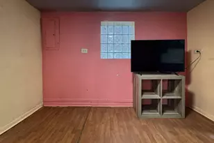 1041 N Ridgeway Ave, Chicago, IL 60651 - Photo 25