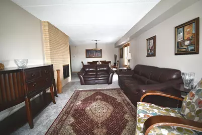 1S045 Spring Road #H2, Oakbrook Terrace, IL 60181 - Photo 21