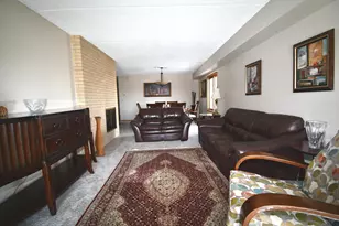 1S045 Spring Rd, Oakbrook Terrace, IL 60181 - Photo 21
