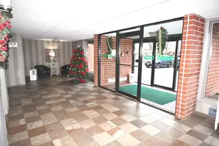 1S045 Spring Rd, Oakbrook Terrace, IL 60181 - Photo 3