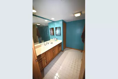 1S045 Spring Road #H2, Oakbrook Terrace, IL 60181 - Photo 31