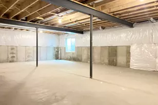 517 Cobblestone Cir, Harvard, IL 60033 - Photo 17