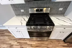 517 Cobblestone Cir, Harvard, IL 60033 - Photo 9