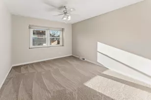 827 W Sandpiper Ct, Palatine, IL 60067 - Photo 21