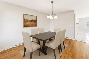 827 W Sandpiper Ct, Palatine, IL 60067 - Photo 9