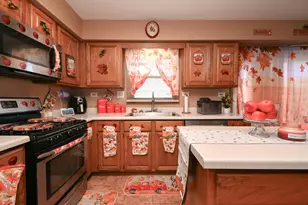 3805 Bertrand Ln, Beach Park, IL 60099 - Photo 13