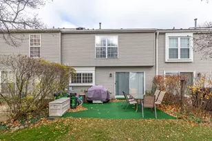 23 Carey Ln, Streamwood, IL 60107 - Photo 29