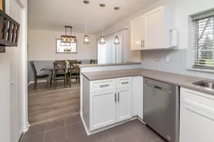 23 Carey Ln, Streamwood, IL 60107 - Photo 15