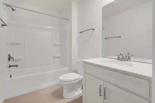 668 Switchgrass Wy, Bolingbrook, IL 60490 - Photo 17