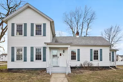 202 N Cherry Street, El Paso, IL 61738 - Photo 1