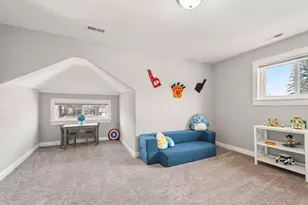 1885 W 108th Pl, Chicago, IL 60643 - Photo 15