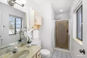 40 Harbor Ct, Naperville, IL 60565 - Photo 11