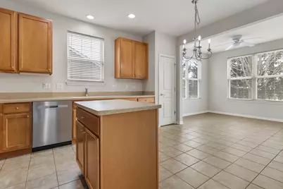 2982 Ravinia Circle, Mundelein, IL 60060 - Photo 5