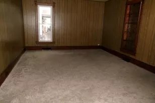 608 N Wasson St, Streator, IL 61364 - Photo 5