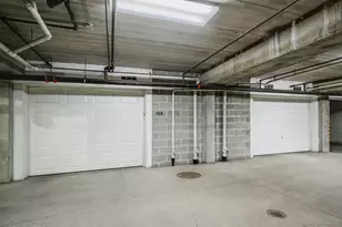 123 W Oak St, Chicago, IL 60610 - Photo 29