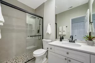 123 W Oak St, Chicago, IL 60610 - Photo 25