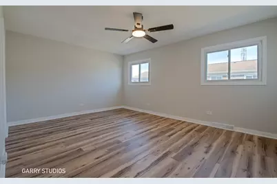 264 Bay Street, Wood Dale, IL 60191 - Photo 9