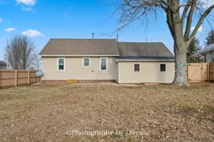 317 N Thomas St, Martinton, IL 60951 - Photo 17