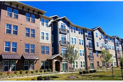 700 E Algonquin Road #2101, Schaumburg, IL 60173 - Photo 1