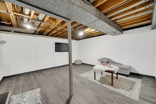 1010 Heathrow Ct, Wheaton, IL 60189 - Photo 19