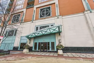 415 E North Water St, Chicago, IL 60611 - Photo 35