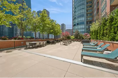 415 E North Water Street #1003, Chicago, IL 60611 - Photo 39