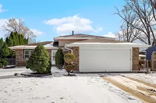 16779 92nd Ave, Orland Hills, IL 60487 - Photo 1