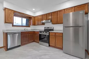 1225 Whispering Hills Ct, Naperville, IL 60540 - Photo 15