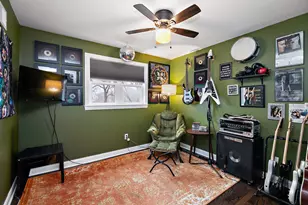 1698 Bittersweet Dr, Saint Anne, IL 60964 - Photo 23