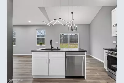 1390 N Merrimac Lane, Hanover Park, IL 60133 - Photo 11