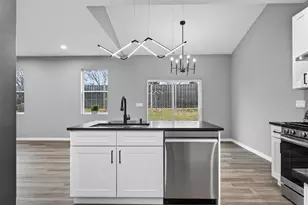 1390 N Merrimac Ln, Hanover Park, IL 60133 - Photo 11