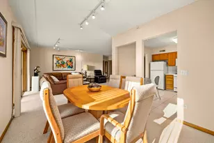 5005 Warren Street W, Skokie, IL 60077 - Photo 5