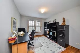 131 Christina Cir, Wheaton, IL 60189 - Photo 19