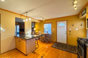 8536 Kedvale Ave, Skokie, IL 60076 - Photo 13