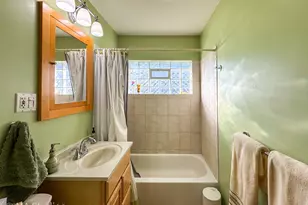 8536 Kedvale Ave, Skokie, IL 60076 - Photo 17